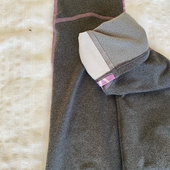 Under Armour Cold Gear long sleeve t-shirt and legging set size medium fitted - Picture 7 of 10